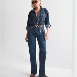 Abercrombie and Fitch 90s Relaxed Fit High Rise Jeans